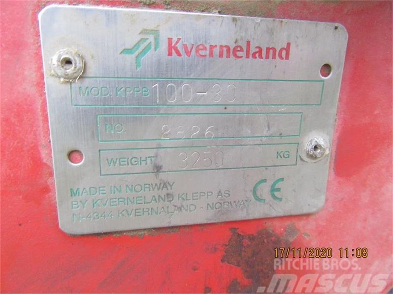 Kverneland PB100 6 furet Krop 30 riste underplove Wentelploegen