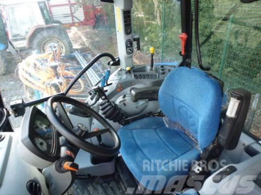 New Holland T5105 Tractoren