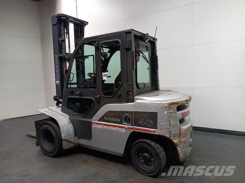 Nissan W1F4A35Y Diesel heftrucks
