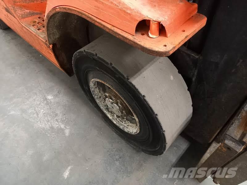 Toyota 42-7FGF25 LPG heftrucks