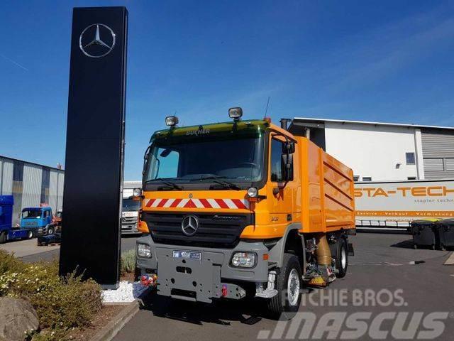 Mercedes-Benz Actros 2032 A 4x4 Bucher STKF 9500 Airport Veegwagens