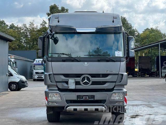 Mercedes-Benz Actros 2644 6x4 Müller Abrollkipper Vrachtwagen met containersysteem