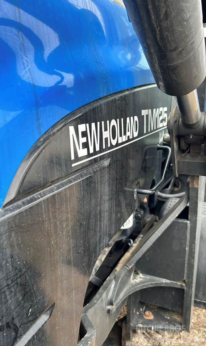 New Holland TM125 Tractoren