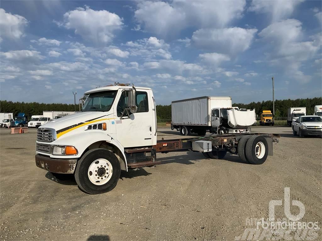 Sterling M7500 Chassis Cab trucks