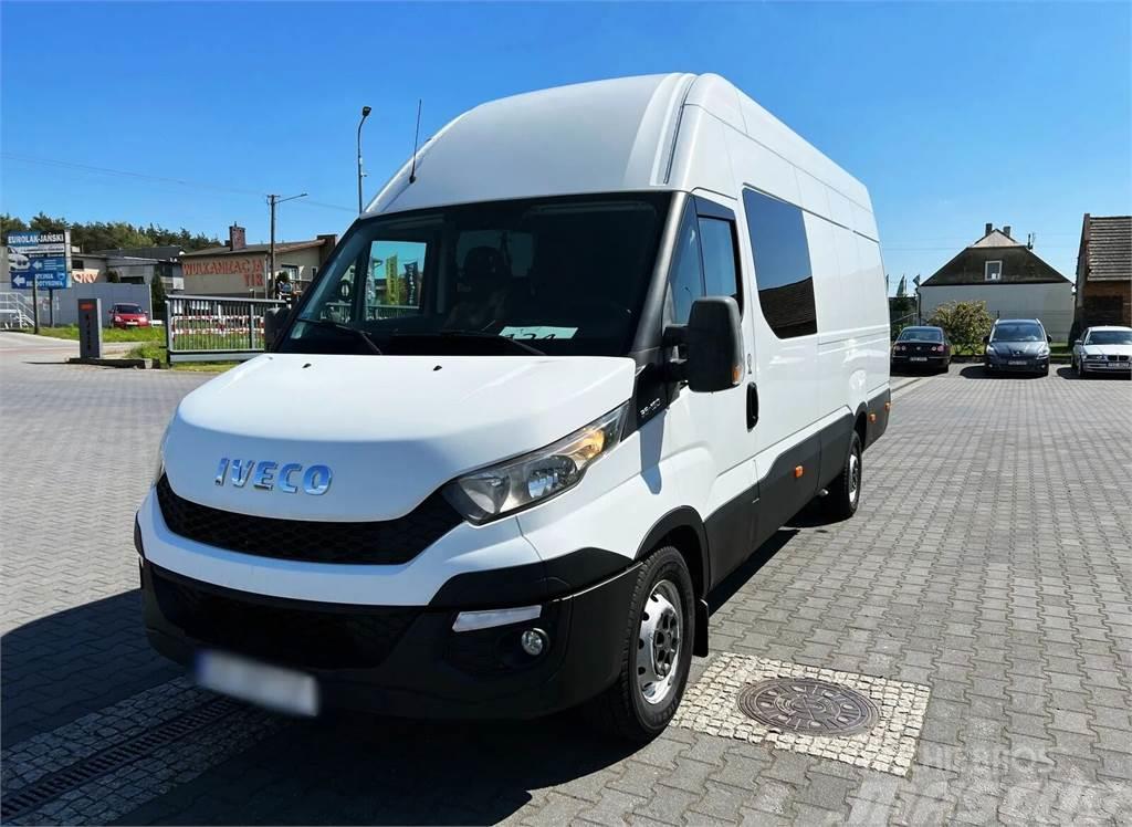Iveco Daily 35S15 Doka Double Cabin Furgon L4H3 7-sits O Cabins and interior
