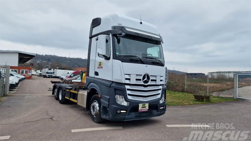 Mercedes-Benz Actros 2545 Chassis and suspension