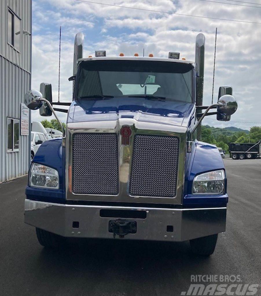 Kenworth T880 PACCAR MX-11 Engine Tractor Units
