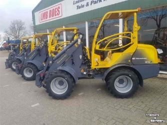 Eurotrac W12S- -XL shovels met Giant - Euro bord