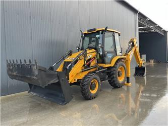 JCB 3DX - Extended hoe - 4/1 bucket - Piped for hammer