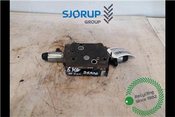Deutz-Fahr Agrotron M610 Hydraulic lift valve