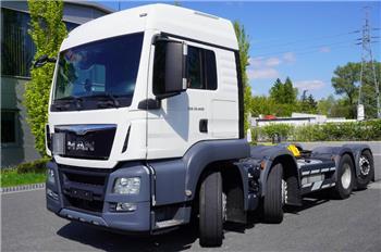MAN TGS 35.400 / liftable and steered axle / 2 units