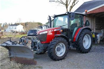 Massey Ferguson MF 4707 with sand spreader and folding plough