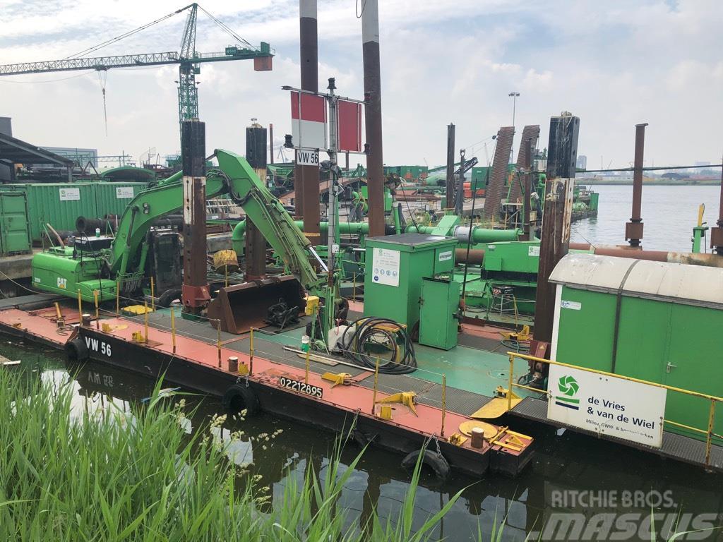 IHC ponton for excavator Werkboten en pontons