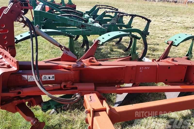 Kverneland AD 85 3 furrow chissel plough Anders