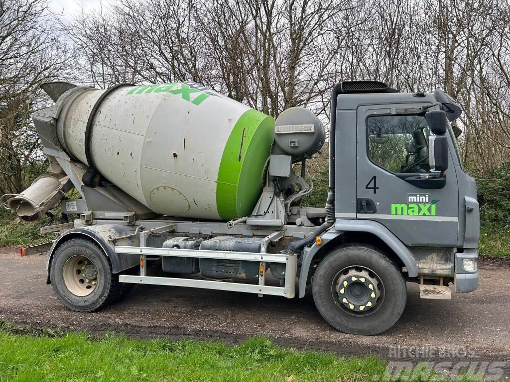 DAF LF220 4X2 Cement Mixer Truck Betonmixers en pompen