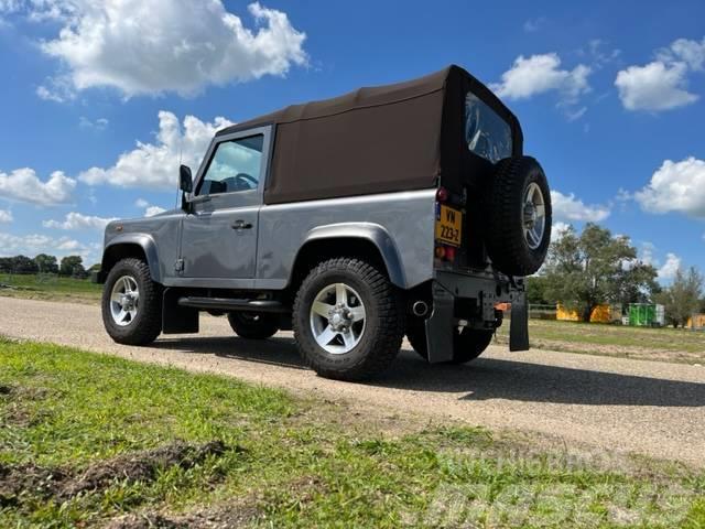 Land Rover Defender Iconic Edition 2017 only 8888 km Auto's