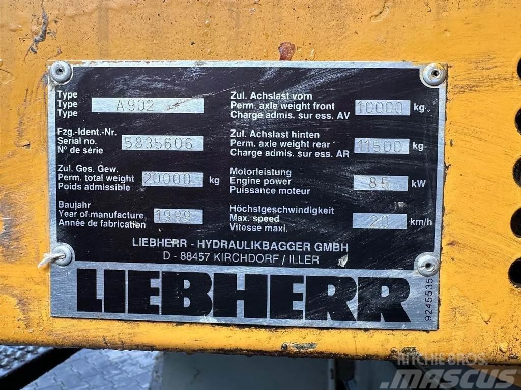 Liebherr A 902 Waste / industry handlers