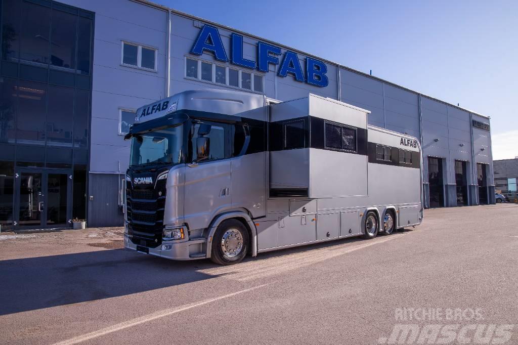 Scania V8 Hästlastbil med uppskjut och utskjut ALFAB Limi Dieren transport trucks