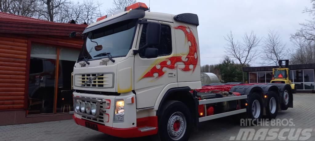Volvo FM470, 8x4, HYDRAULICS Chassis met cabine