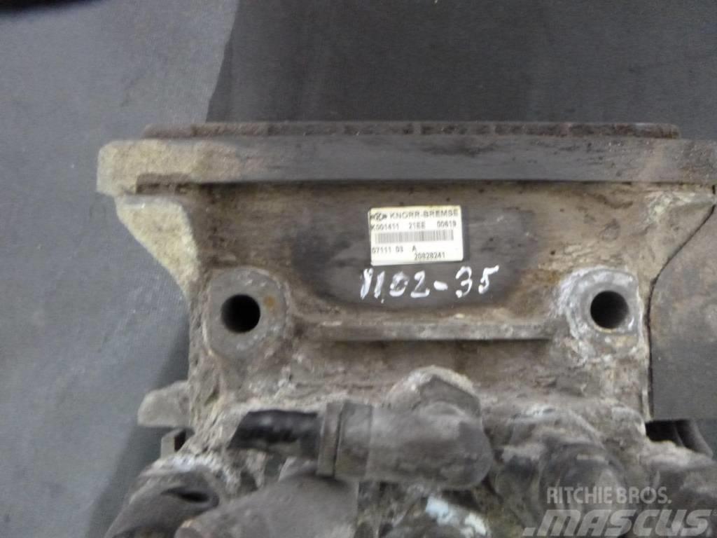 Volvo FH13 Stove radiator 1772726 Motoren