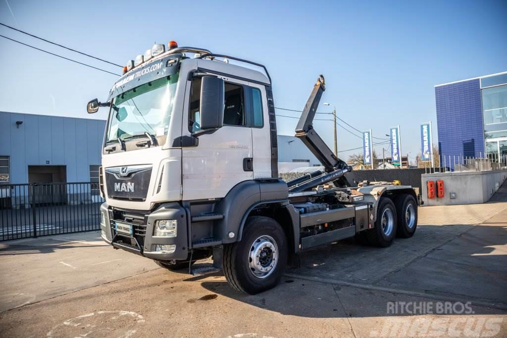 MAN TGS 26.420 BB+MARREL20T Containerchassis