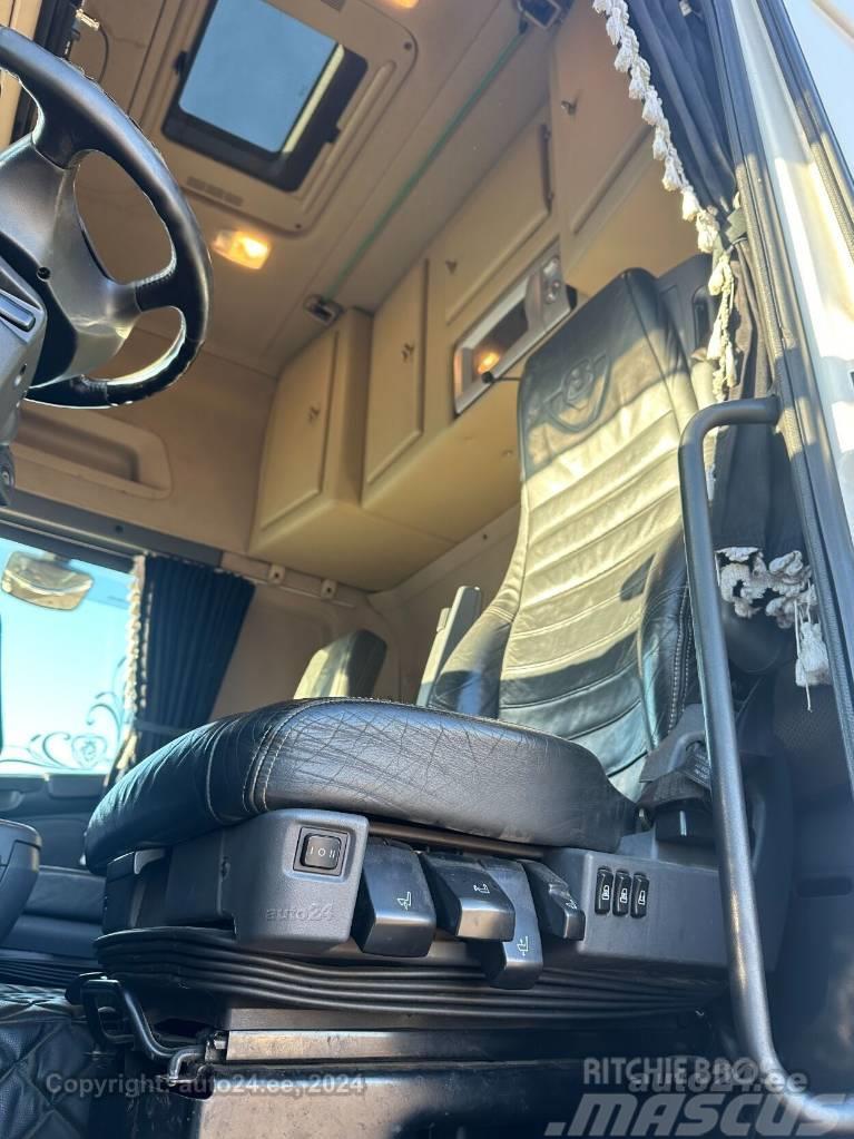 Scania R 560 LA Trekkers
