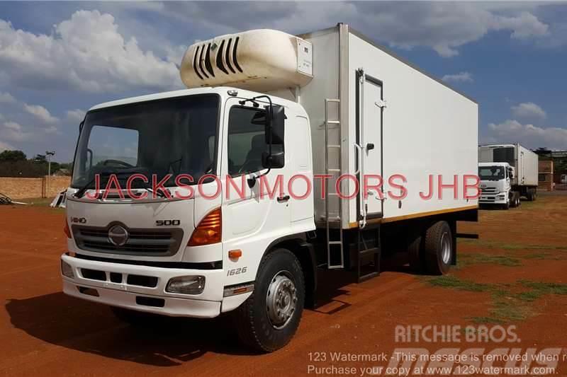 Hino 500,1626, WITH INSULATED BODY AND MT450 UNIT Anders