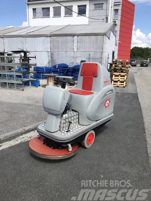 Comac HS 70 CM POLISHER  VERY GOOD CONDITION / BATTERY Schrobzuigmachines