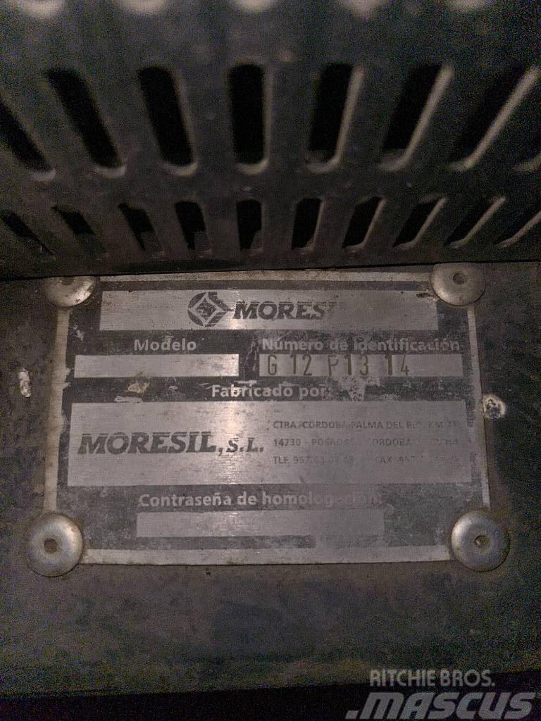  Moresil G-4570 Overige rooimachines