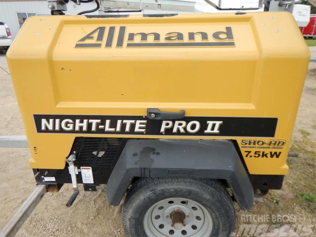 Allmand Bros NIGHT-LITE PRO II Mobiele lichtmasten