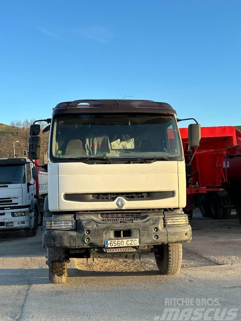 Renault kerax Vrachtwagen met containersysteem