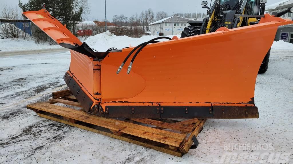 Pronar PUV 4000 HD vikplog Sneeuwschuivers en -ploegen
