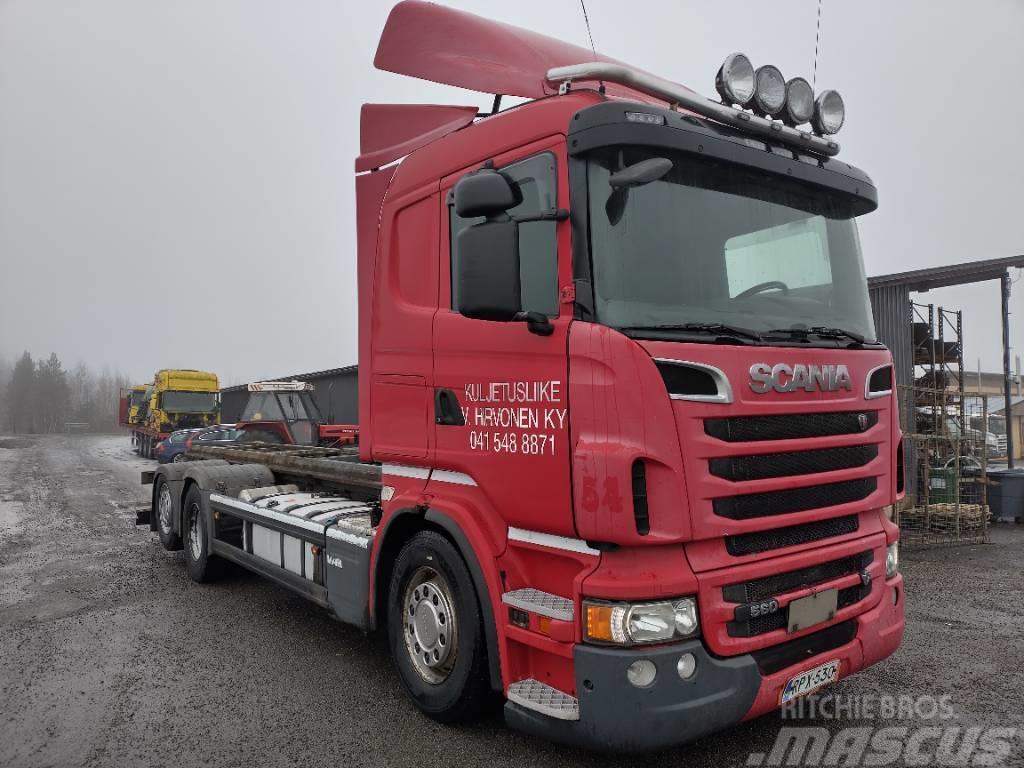 Scania R560 6x2 alusta Chassis met cabine