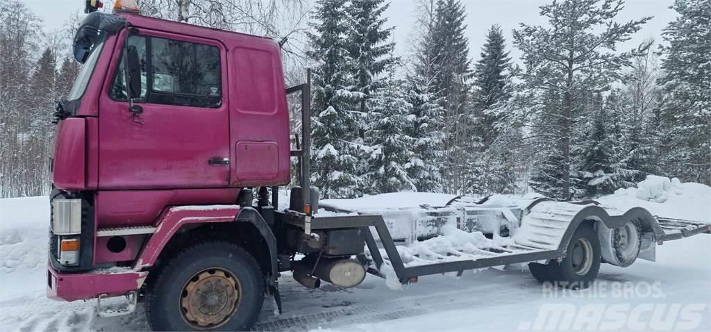 Sisu SM 510E select Vrachtwagens voor bosbouwmachines