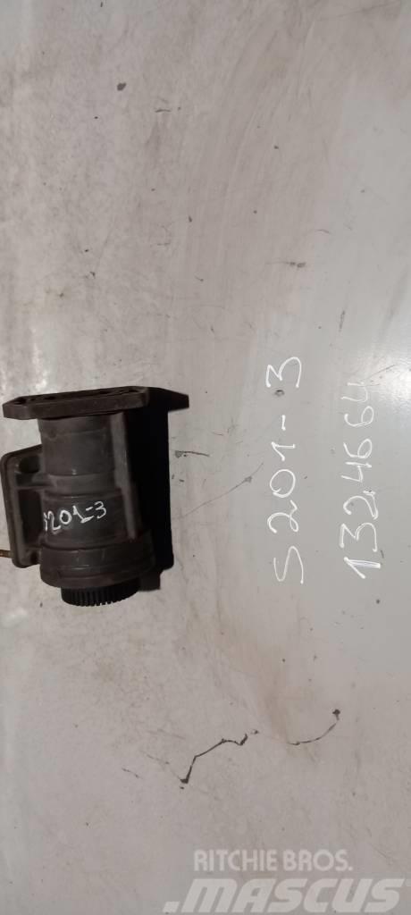 Scania R144.530 main brake valve 1324664 Remmen