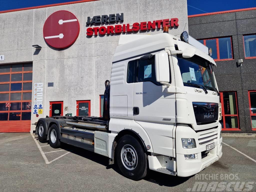 MAN TGX 26.580 Vrachtwagen met containersysteem