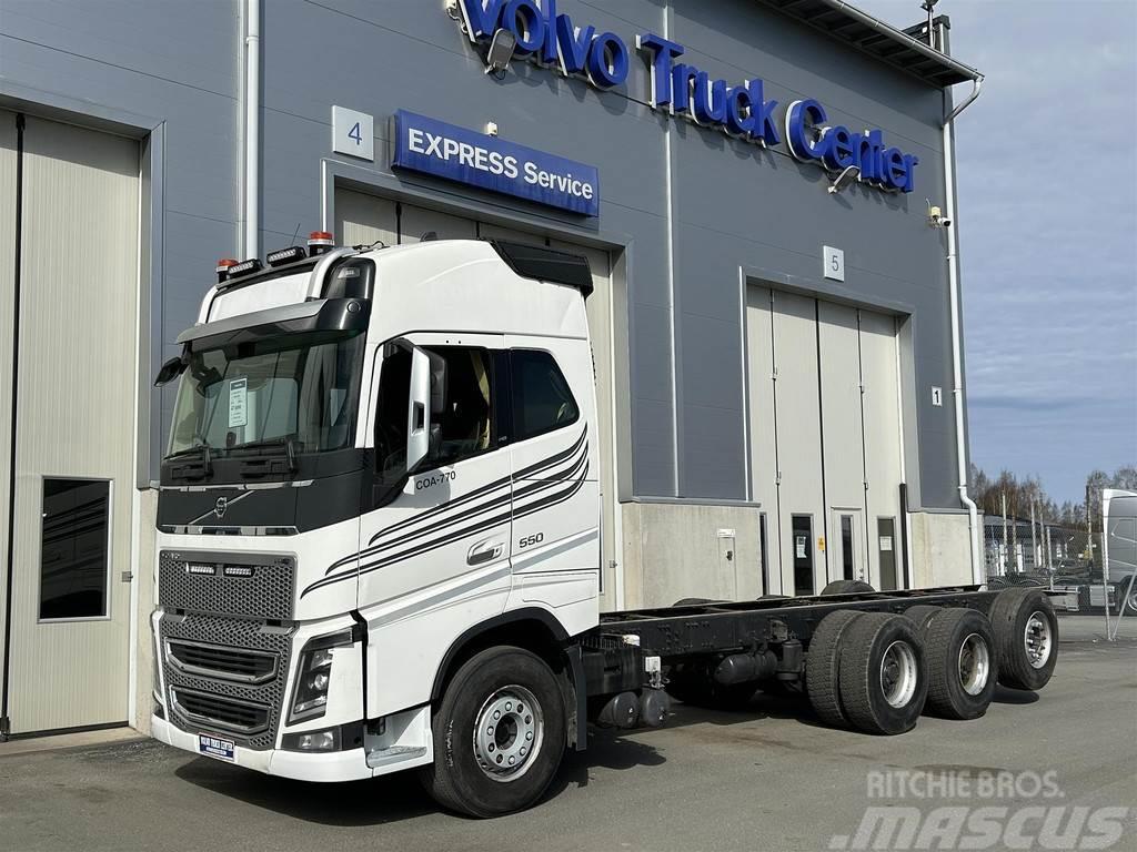 Volvo FH FH16 550 Euro 6 8x4 alusta 2019 Chassis met cabine