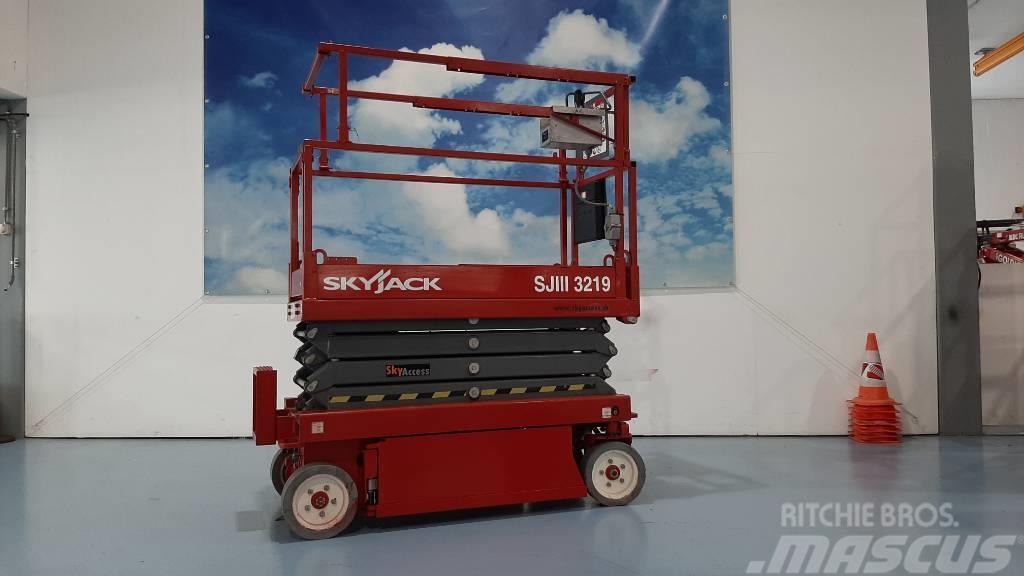 SkyJack SJIII 3219 Schaarhoogwerkers