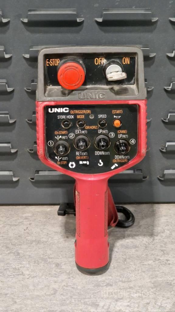 Unic URW-376 Mini hijskraan