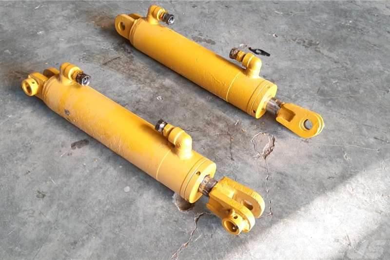 Bell 1756 Hydraulic Lift Cylinder Anders