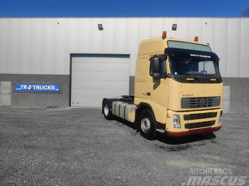 Volvo FH 440 WITH TIPPING HYDRAULICS Trekkers