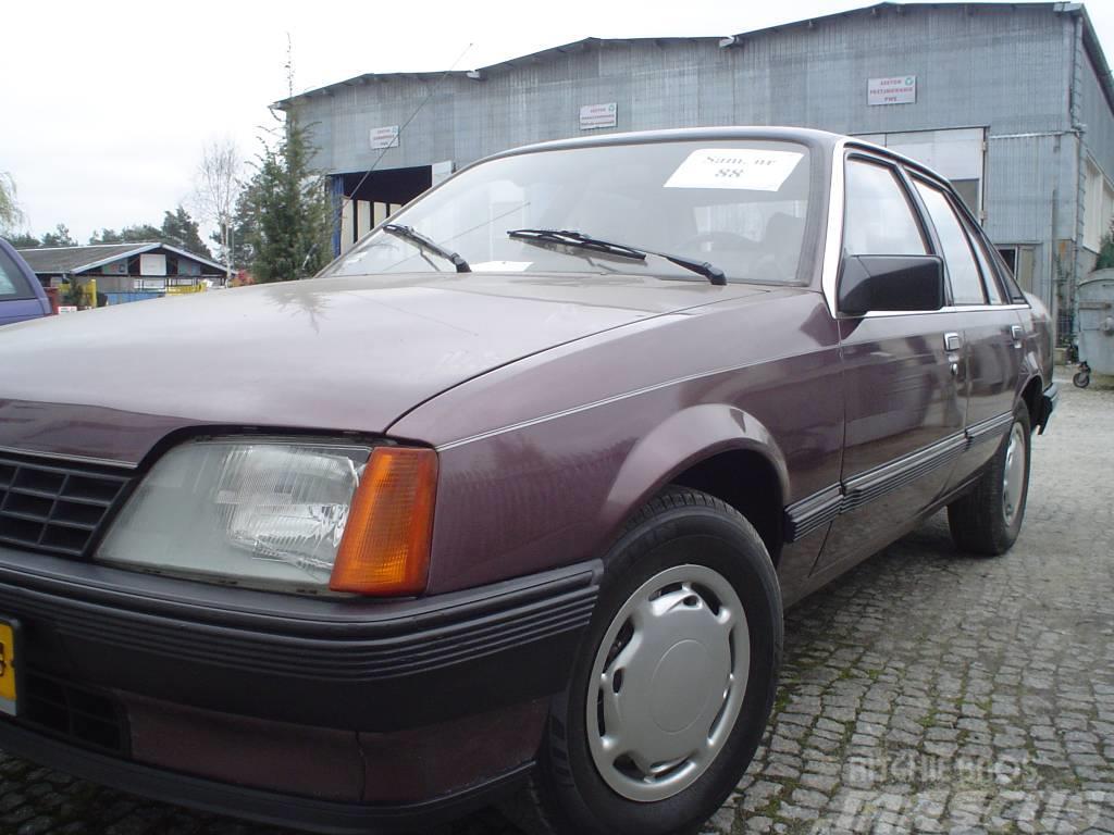 Opel Rekord ZABYTKOWY Auto's