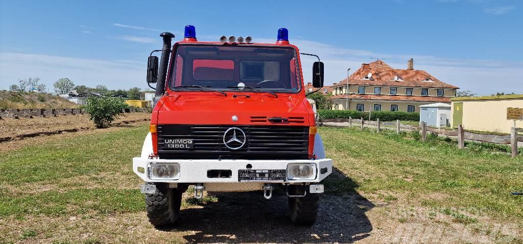 Mercedes-Benz Unimog U1300L Turbo Feuerwehr Sleepwagens