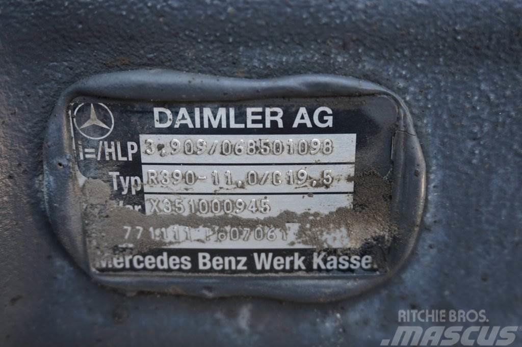 Mercedes-Benz R390-11/C19.5 Assen