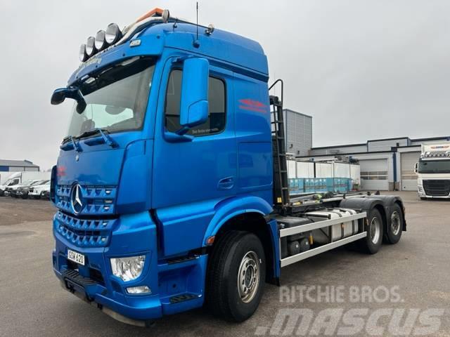 Mercedes-Benz arocs Vrachtwagen met containersysteem