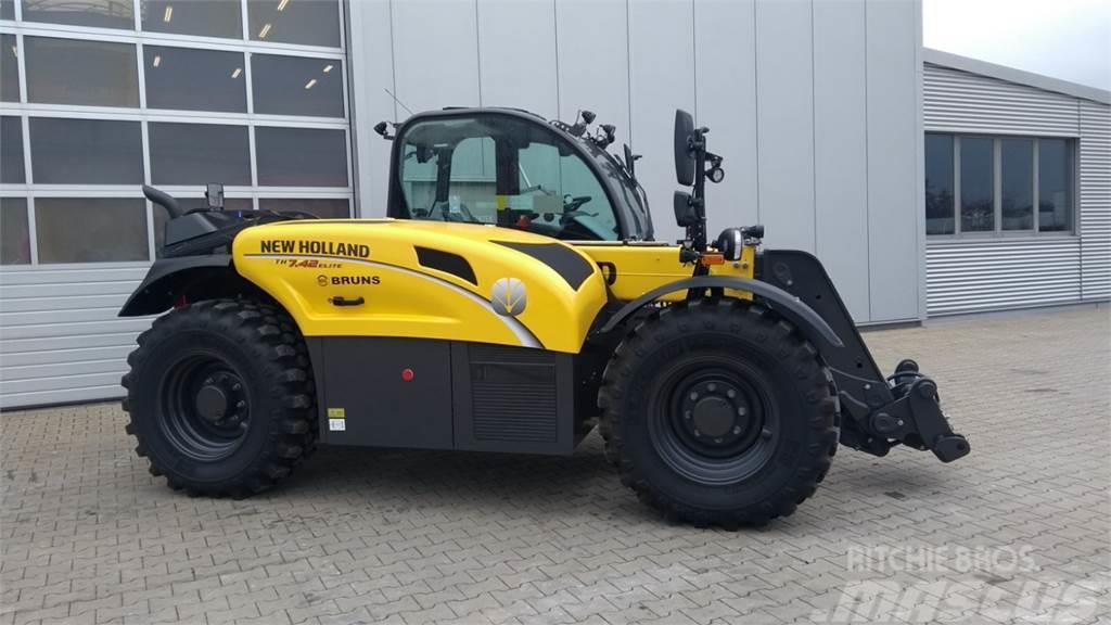 New Holland TH7.42 T4B-145 HP Verreikers