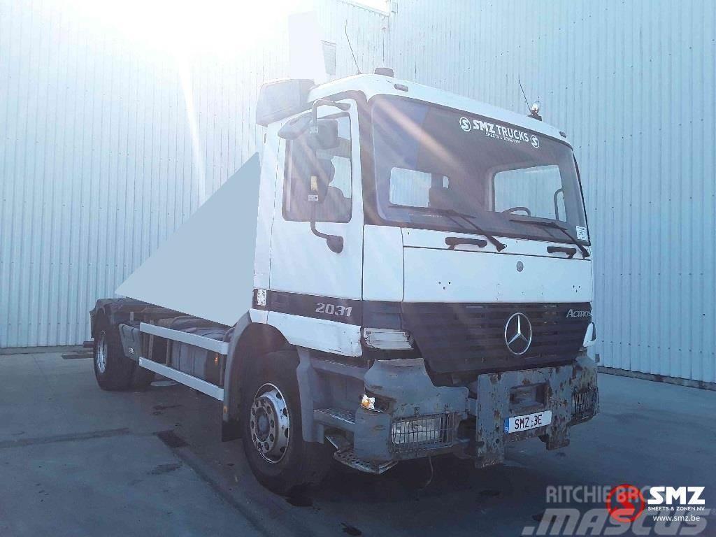 Mercedes-Benz Actros 2031 lames manual Chassis met cabine