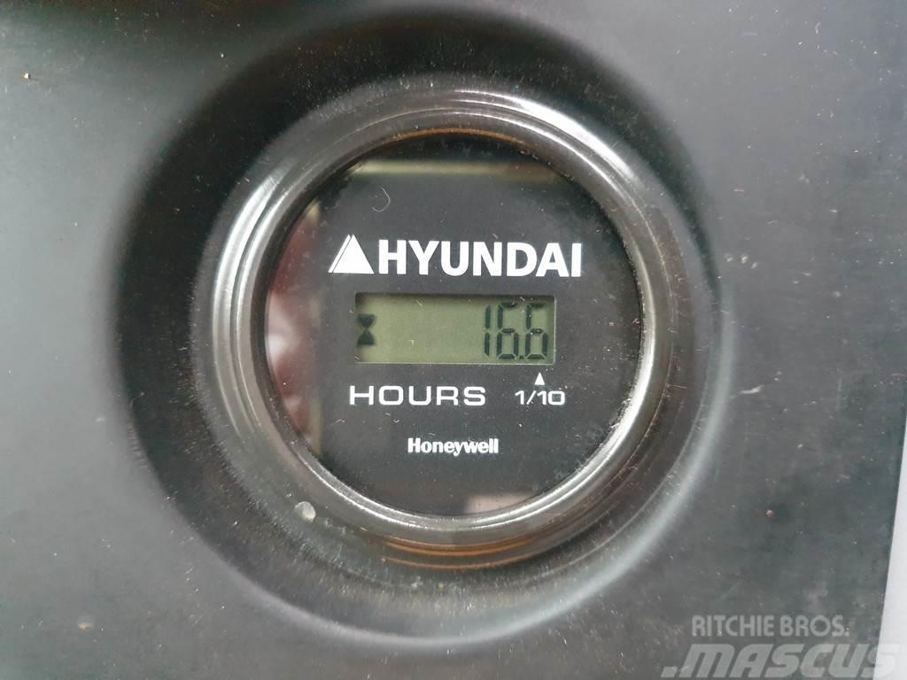 Hyundai R210 Rupsgraafmachines
