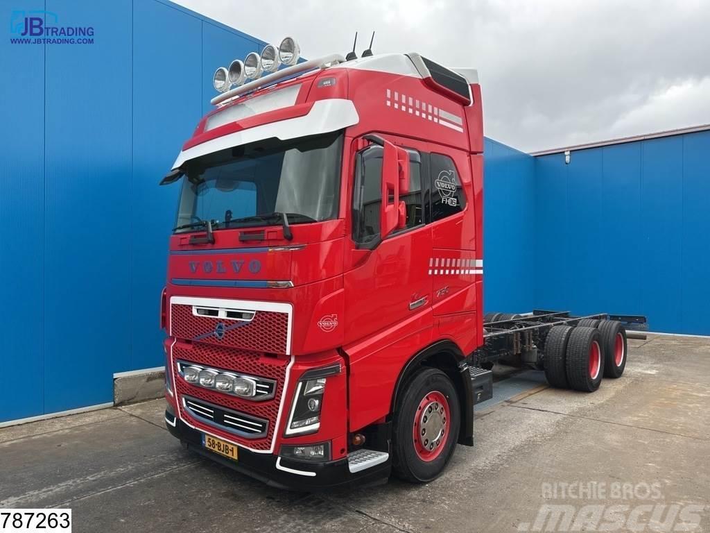 Volvo FH16 750 6x2, EURO 6, Standairco Chassis met cabine