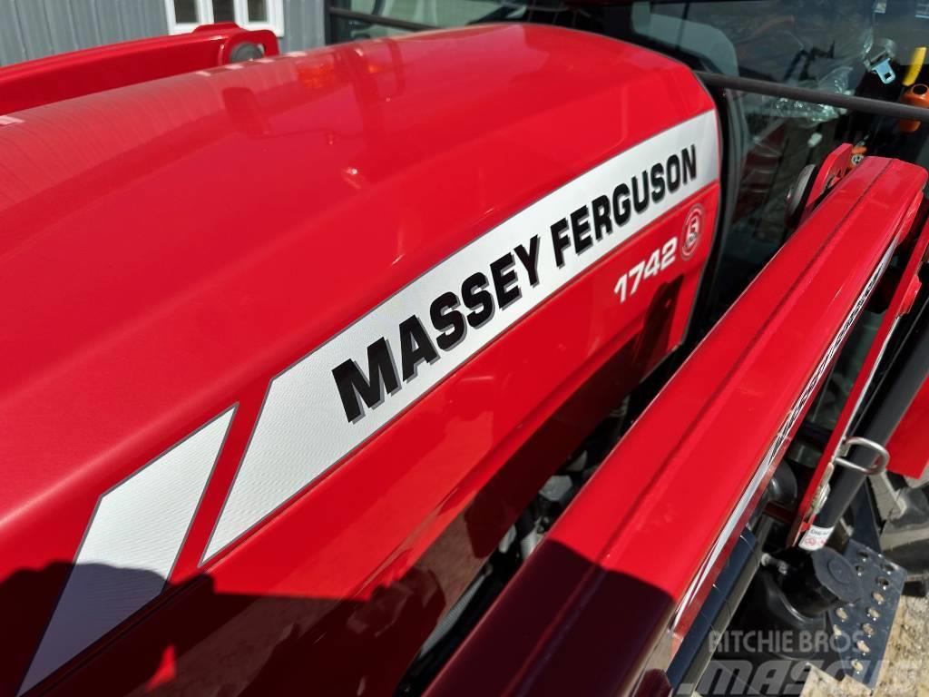 Massey Ferguson 1742 Tractoren
